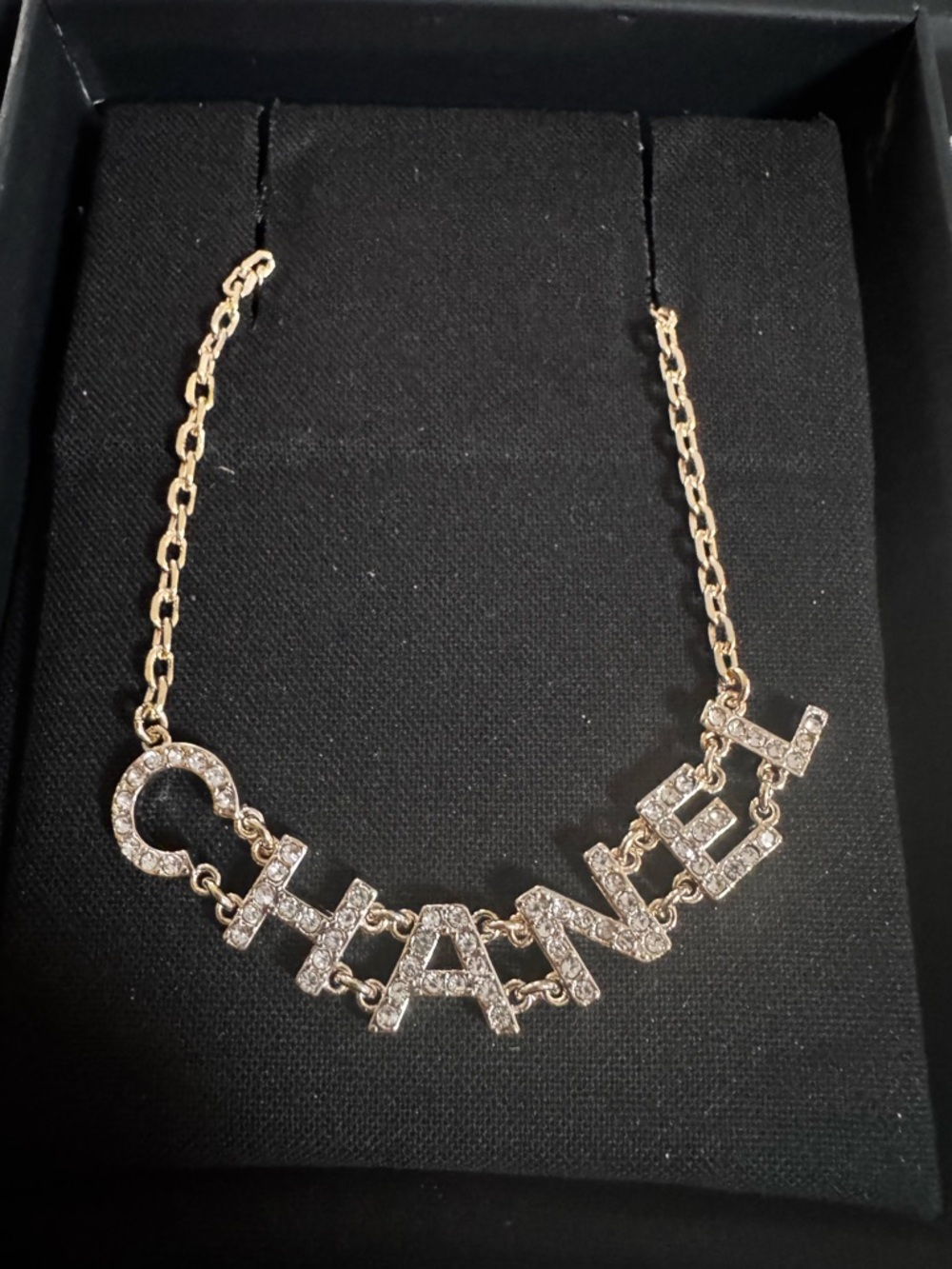 Bundle of CHANEL Gold Necklace with Green Accent and Chanel necklace CC name - Picture 4 of 4